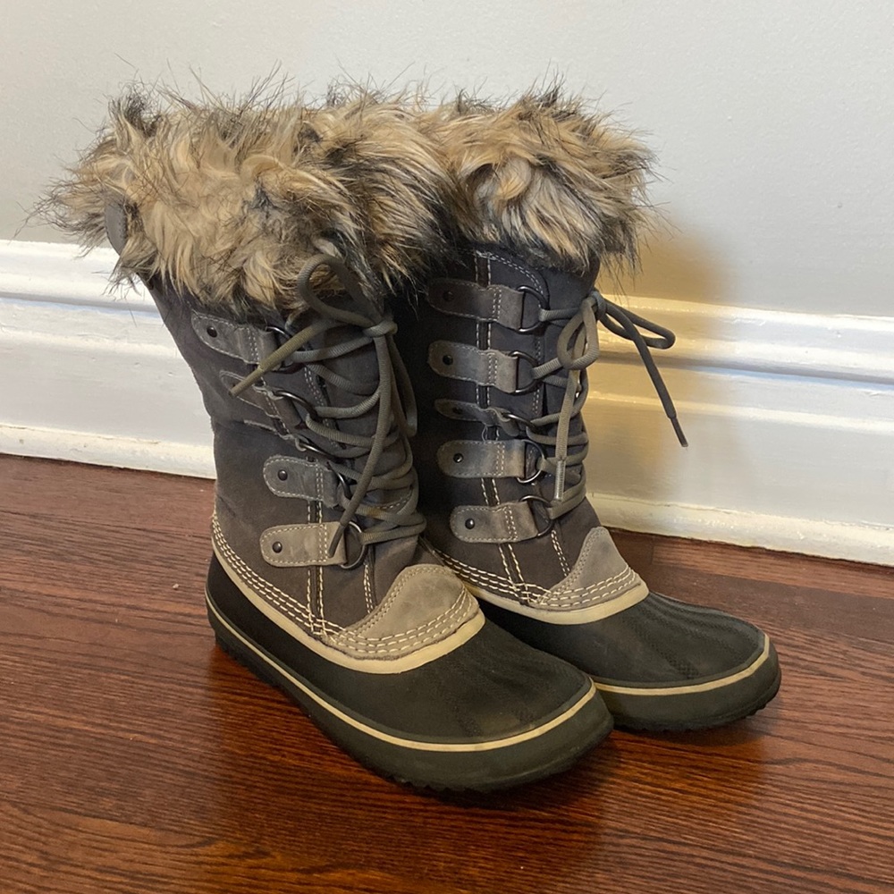 Sorel Grey Joan of Arctic Boots